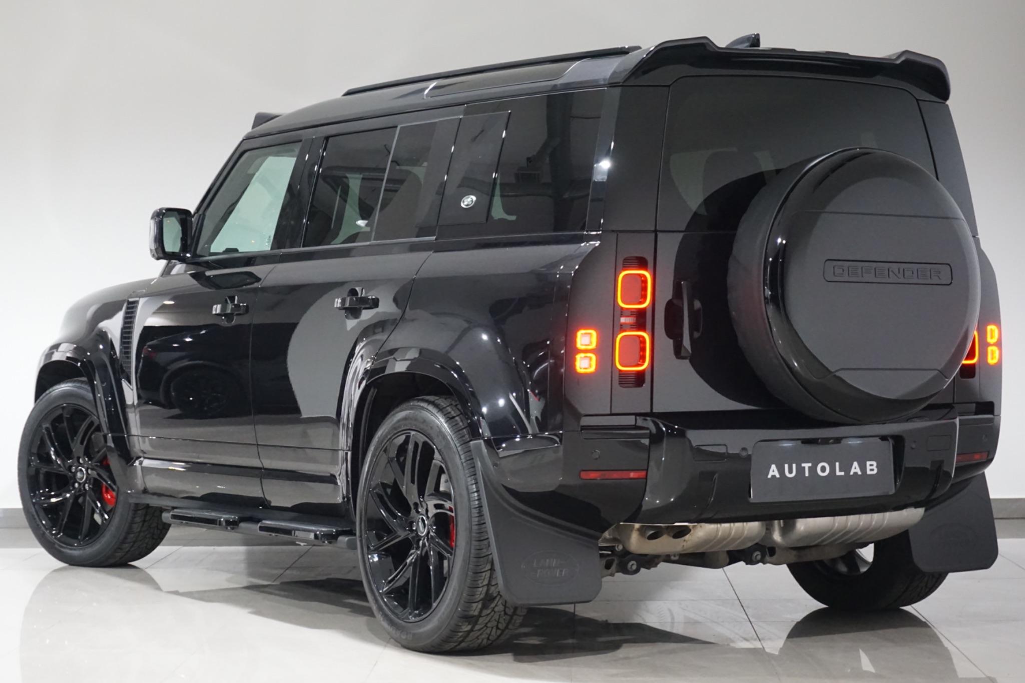 Land Rover Defender 110 3.0 D250 MHEV XS Edition Auto 4WD Euro 6 (s/s) 5dr